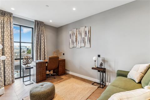 3 bedroom apartment for sale, Cleveland Street, London, W1T