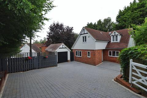 4 bedroom detached house for sale, Thanington Road, Canterbury