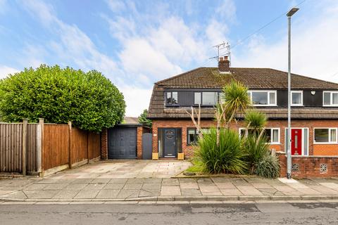 3 bedroom semi-detached house for sale, Darvel Avenue, Ashton-In-Makerfield, WN4