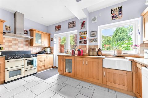 4 bedroom semi-detached house for sale, Iris Crescent, Bexleyheath, Kent, DA7