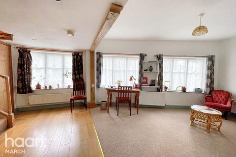 2 bedroom cottage for sale, West End, March