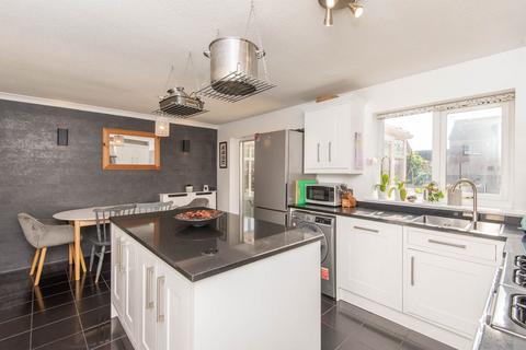 37 Cherry Tree Grove, North Wingfield, Chesterfield, S42 5QT