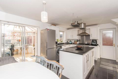 37 Cherry Tree Grove, North Wingfield, Chesterfield, S42 5QT