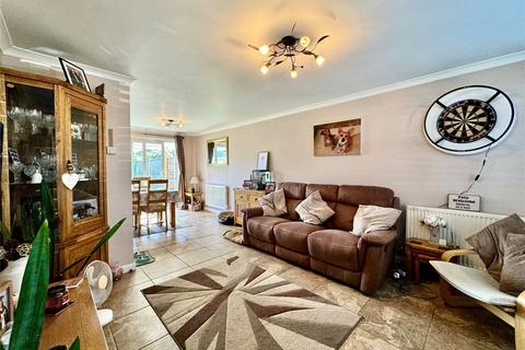 40 Douglas Road, Welling, DA16 1QZ