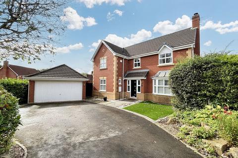 37 Boothstown Drive, Worsley, Manchester, M28 1UF