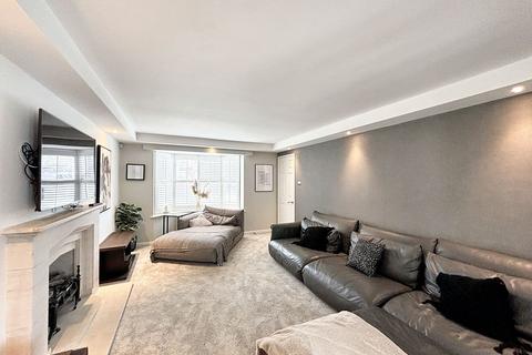 37 Boothstown Drive, Worsley, Manchester, M28 1UF