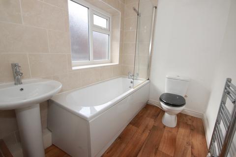 2 bedroom terraced house to rent, Hawkins Street, Liverpool L6 L6