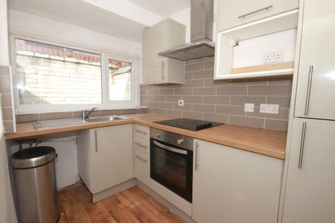 2 bedroom terraced house to rent, Hawkins Street, Liverpool L6 L6