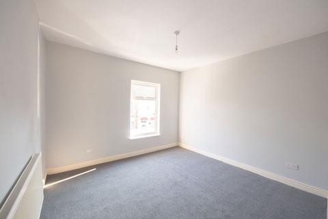 2 bedroom terraced house to rent, Hawkins Street, Liverpool L6 L6