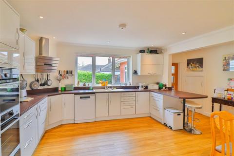 4 bedroom chalet for sale, Aldham Road, Hadleigh, Ipswich