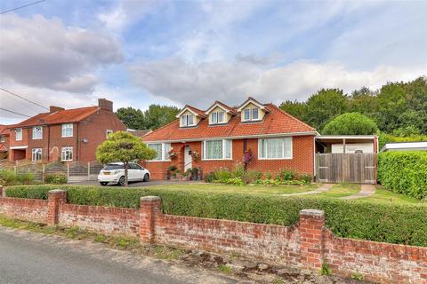 4 bedroom chalet for sale, Aldham Road, Hadleigh, IP7