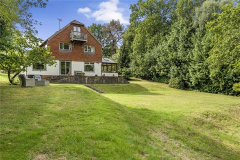 7 bedroom detached house for sale, Fernbrae Close, Rowledge, Farnham, Surrey, GU10