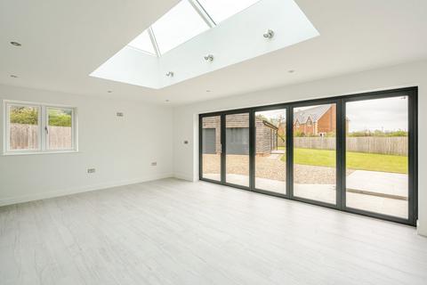 4 bedroom semi-detached house for sale, Dauntsey