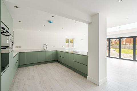 4 bedroom semi-detached house for sale, Dauntsey