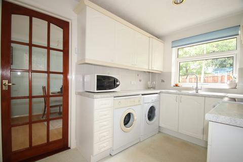 15 Grampian Close, Orpington, BR6 0WE