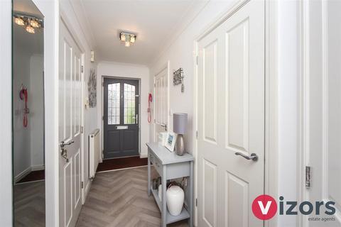 23 Alder Carr Close, Redditch, B98 7PF