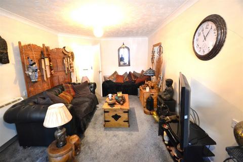 1 bedroom retirement property for sale, St. Leonards Road, Upperton, Eastbourne