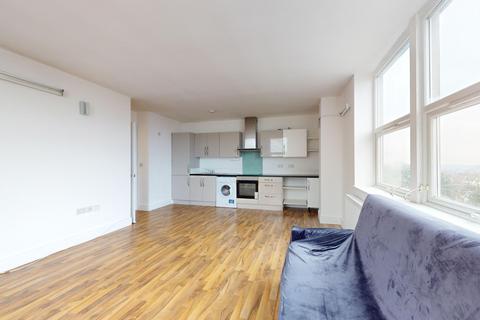 2 bedroom flat to rent, 958-964 High Road,  London, N12