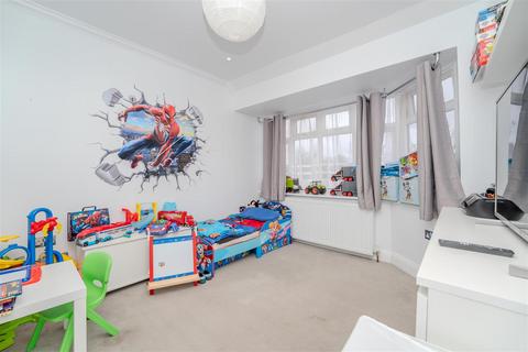 39 Lee Road, Perivale, Greenford, UB6 7BS