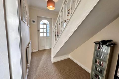 3 bedroom semi-detached house for sale, Charingworth Road, Solihull, West Midlands, B92