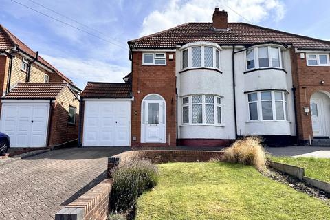 3 bedroom semi-detached house for sale, Charingworth Road, Solihull, West Midlands, B92