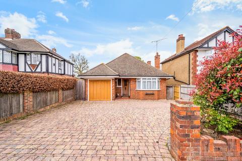 3 bedroom detached bungalow for sale, Thorndon Gardens, Epsom