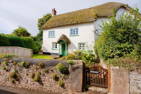 2 bedroom cottage for sale, Coleford, Crediton, EX17