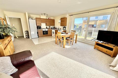 2 bedroom apartment for sale, Norton Way, Poole BH15