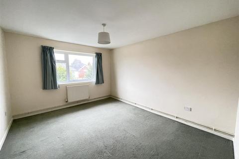 3 bedroom flat for sale, Cleveland Flats, Salisbury SP1