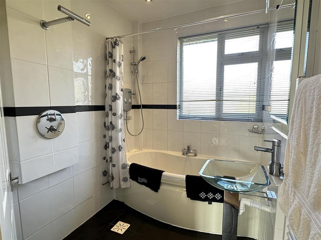 Bathroom / wet room