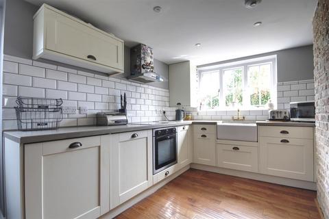 4 bedroom semi-detached house for sale, West Street, St. Ives