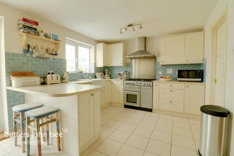 4 bedroom detached house for sale, The Fairways, Winsford