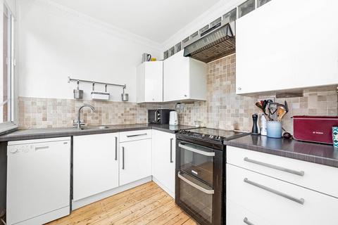 2 bedroom apartment for sale, Lewisham Way, New Cross, London, SE14