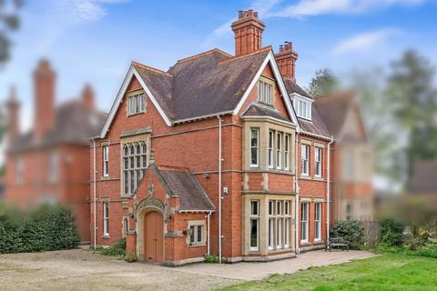 5 bedroom country house for sale, Cleeve Court, 38 Old Road North, Kempsey, Worcester.  WR5 3JZ