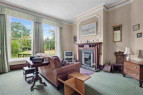 5 bedroom country house for sale, Cleeve Court, 38 Old Road North, Kempsey, Worcester.  WR5 3JZ