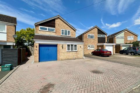 4 bedroom detached house for sale, Barrow Close, Quedgeley GL2