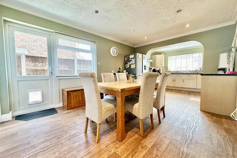 4 bedroom detached house for sale, Barrow Close, Quedgeley GL2