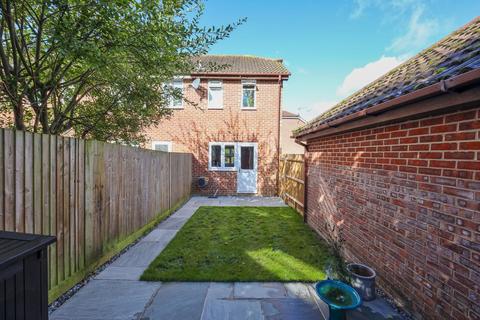 1 bedroom end of terrace house for sale, Perryfields, Burgess Hill, RH15