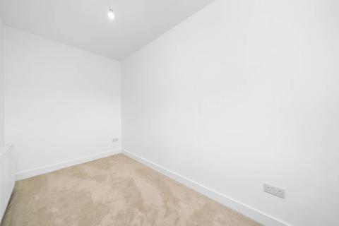 3 bedroom flat for sale, Crofthill Road, Glasgow G44