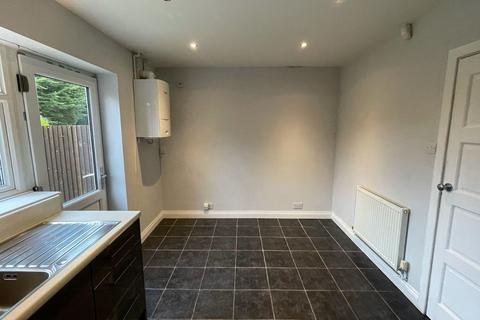 2 bedroom house to rent, Pitmaston Road, Hall Green