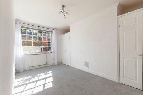 1 bedroom flat for sale, Priory Street, Pittville, Cheltenham, GL52