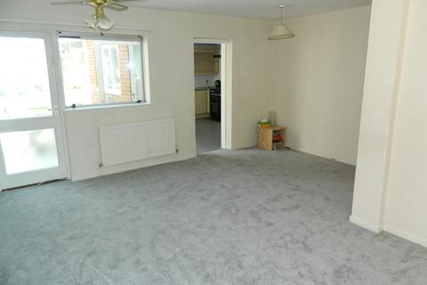 3 bedroom semi-detached house to rent, Goldsworthy Way, Burnham SL1