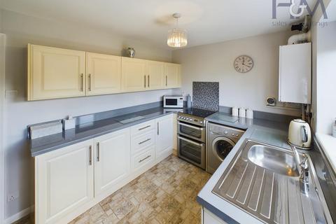 2 bedroom terraced house for sale, Kipling Close, Hitchin, Hertfordshire, SG4 0DU.