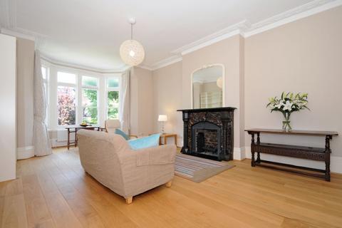 3 bedroom flat to rent, Muswell Hill Road Muswell Hill N10