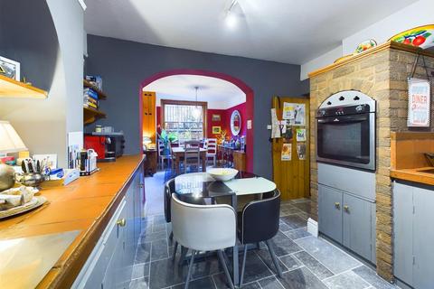 4 bedroom end of terrace house for sale, Victoria Street, Shrewsbury