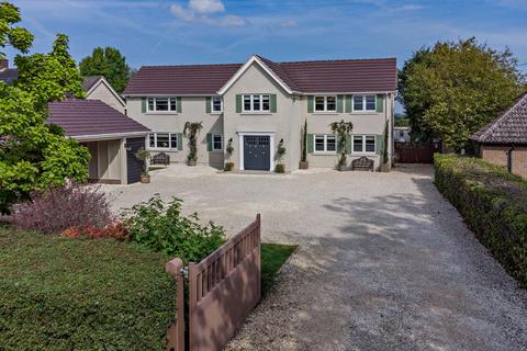 5 bedroom detached house for sale, East Hanningfield Road, Sandon, Chelmsford, Essex