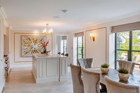 5 bedroom detached house for sale, East Hanningfield Road, Sandon, Chelmsford, Essex
