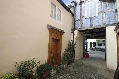 2 bedroom flat to rent, The Angel, Broad Street, Ludlow