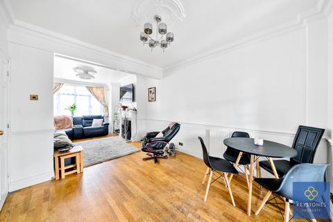70 Mount Pleasant Road, Romford, RM5 3YL