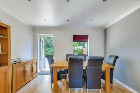 3 bedroom end of terrace house for sale, Belvawney Close, Chelmsford CM1